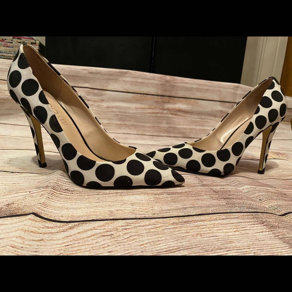 Size 7 Aldo heels